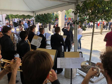 esibizione della banda musicale
